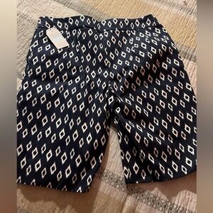 Time and TRU mid rise patterned shorts no zipper no button with pocket